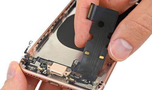 iPhone8听筒防水性能详解（探究iPhone8听筒的防水功能及其优势）