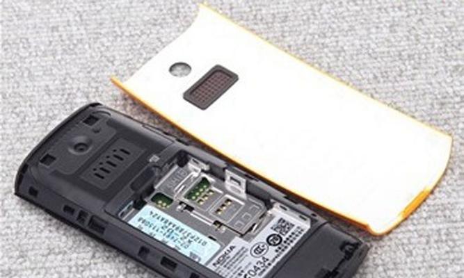 诺基亚220（体验经久不衰的诺基亚220，重拾简单而实用的手机乐趣）