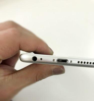 港版iPhone6s的亮点与不足（探索港版iPhone6s的特色和限制）